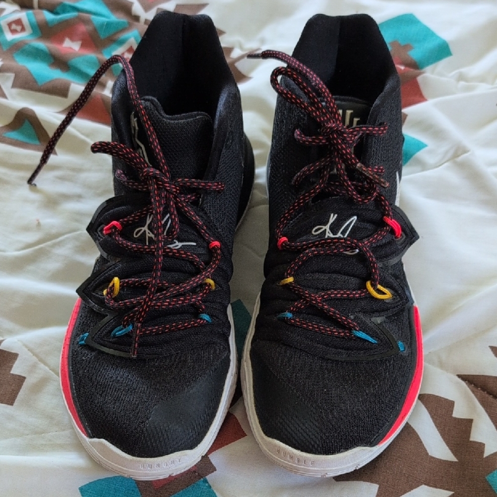 Nike Kids Black and Red Sneakers